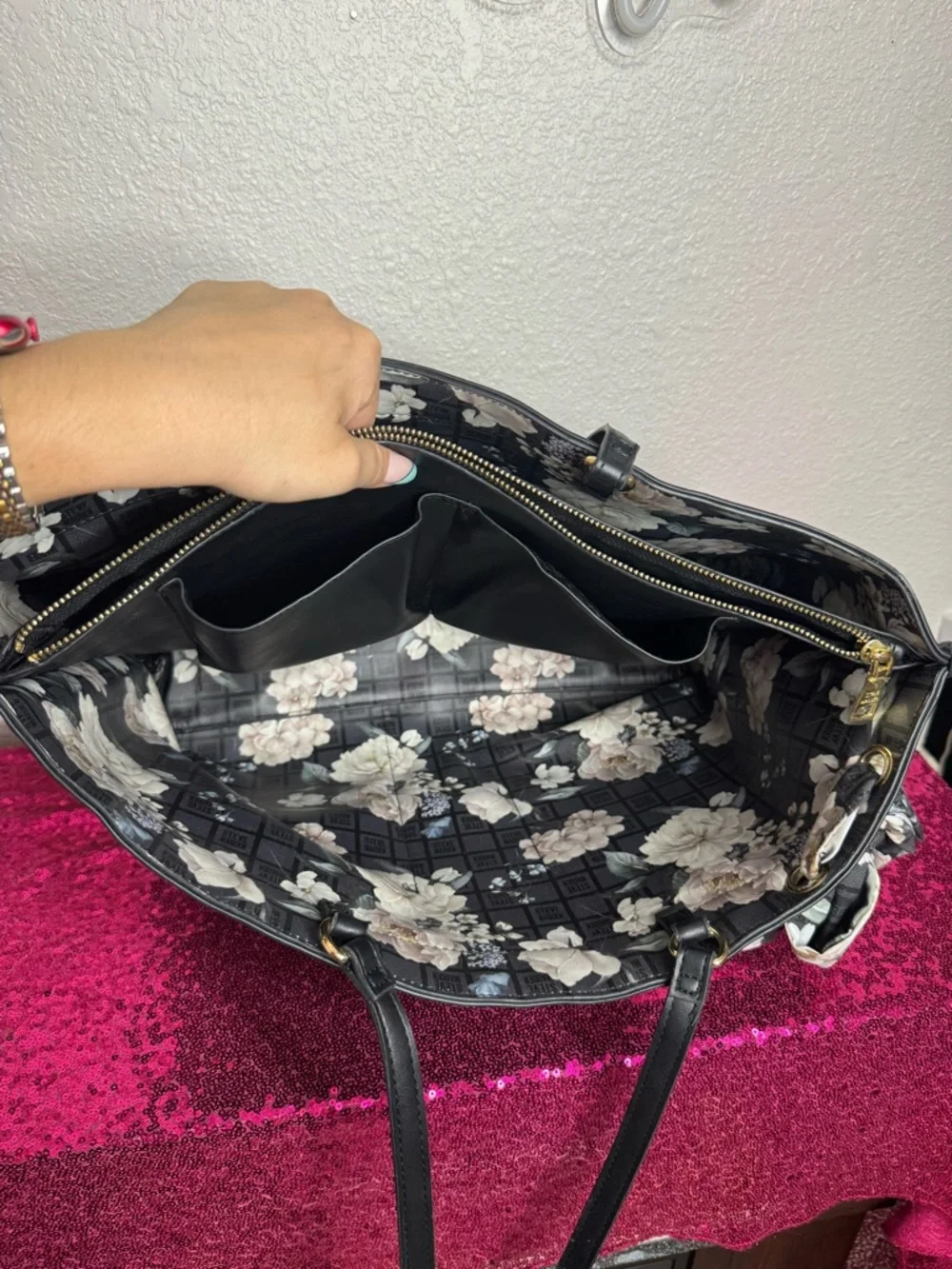 STEVE MADDEN 🪷 Pebbled Black Leather Large Laptop Tote, Floral Scarf Accent